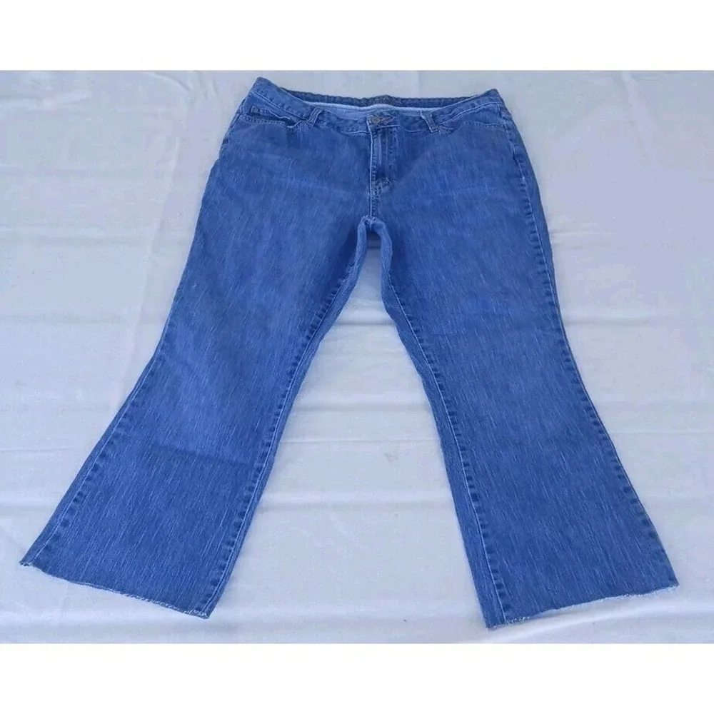 St. John's Bay Women's 18W Short Bootcut Jeans Raw Hem Altered Inseam‎ 35x26